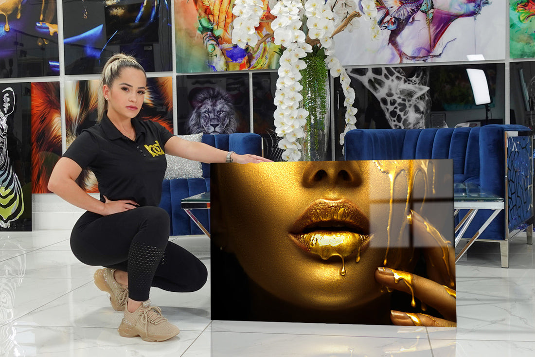 Acrylic design with a luxurious golden face.