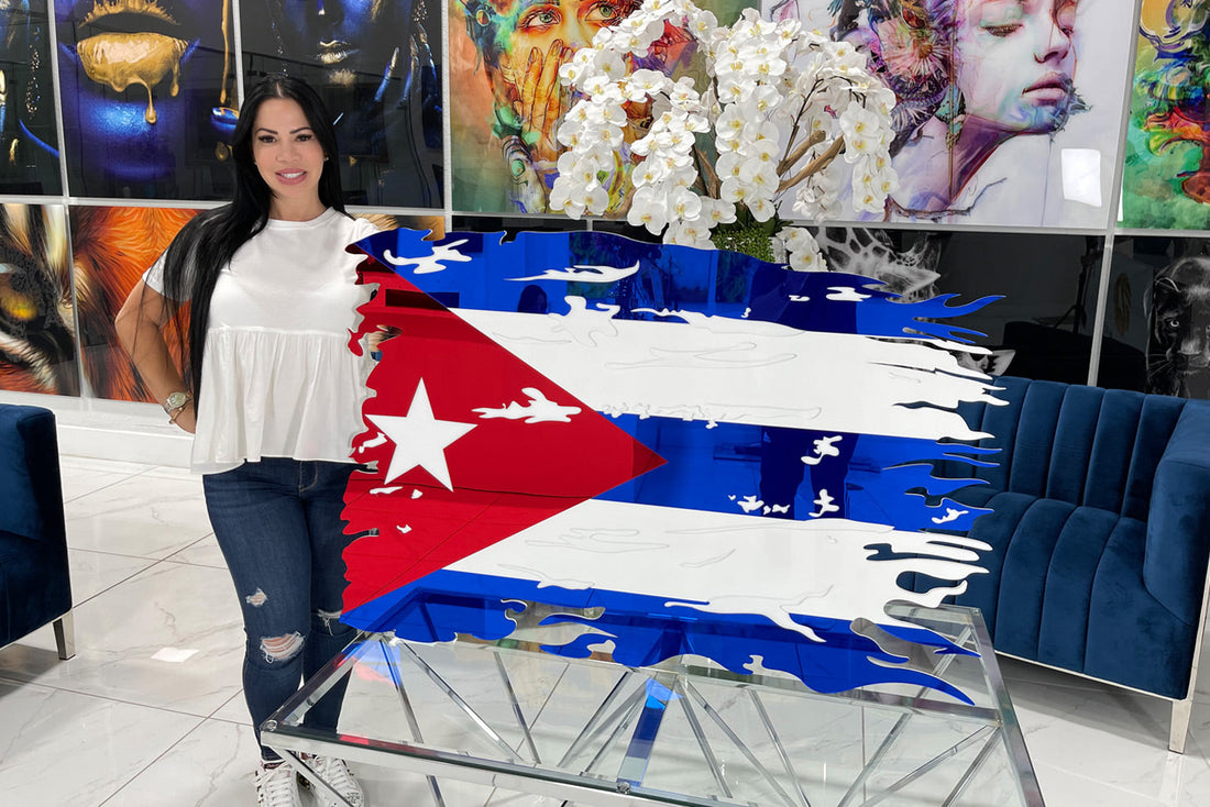 Elegant acrylic design depicting the cuban flag.