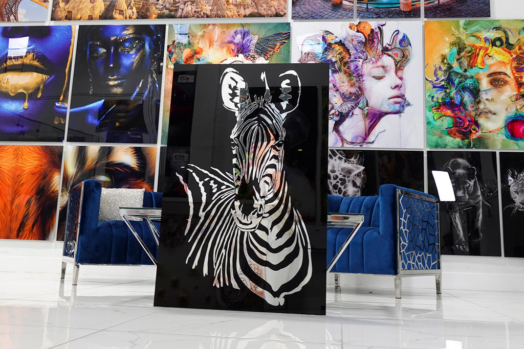 Acrylic design depicting a beautiful and elegant zebra.